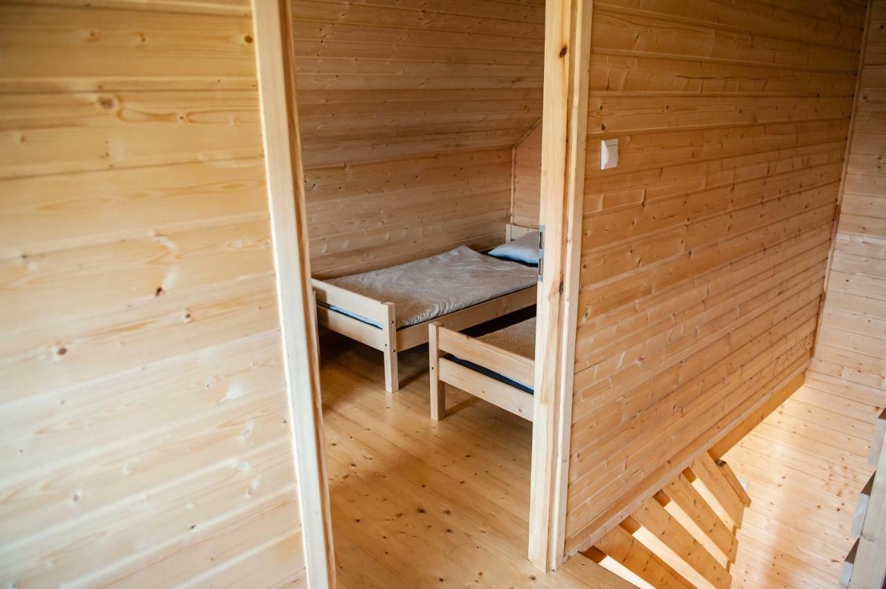 Pod Debami Wicie- Domki Drewniane Nad Morzem Wicie  Exterior foto